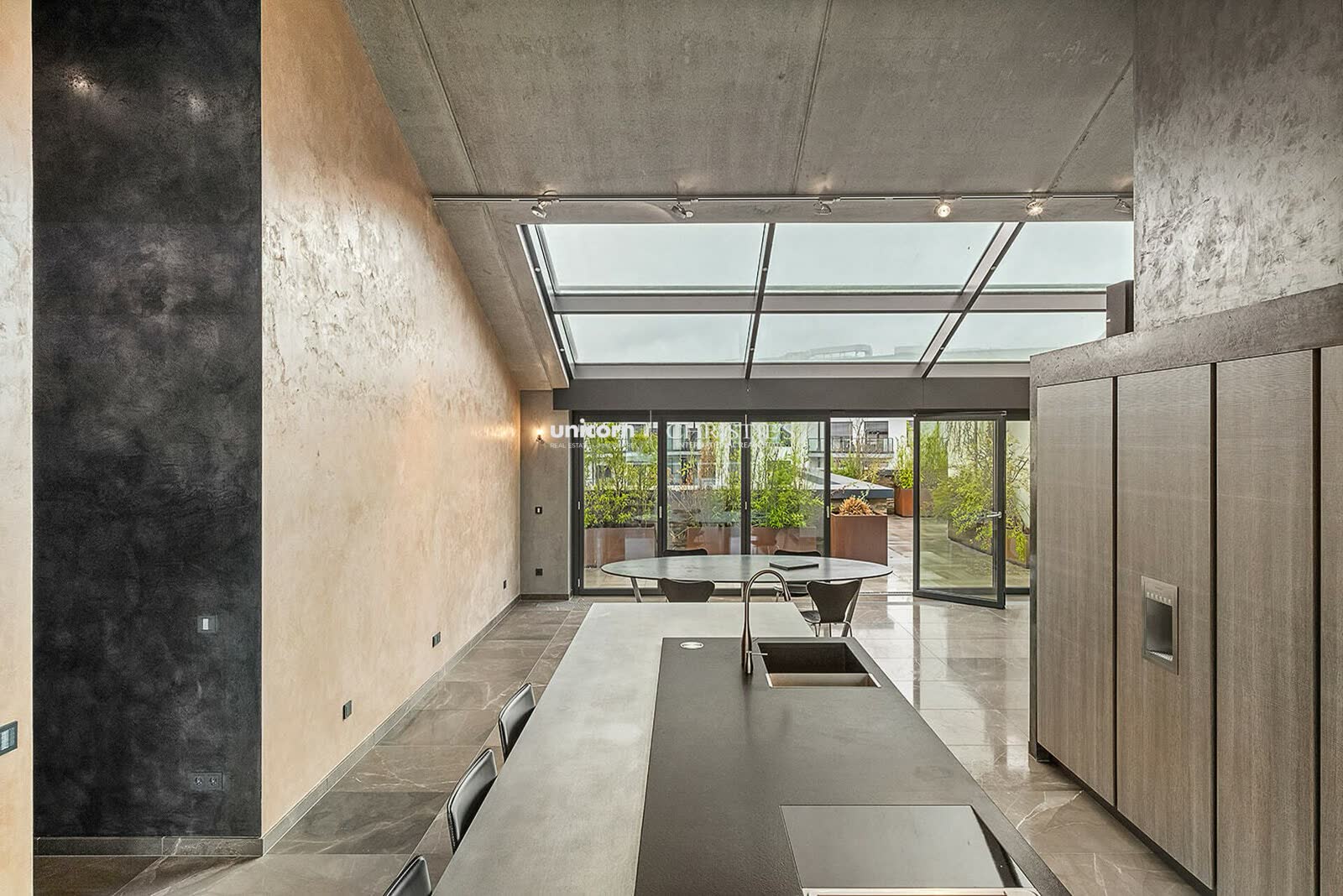 Penthouse for sale in Luxembourg-Merl - 411m² – 6/31