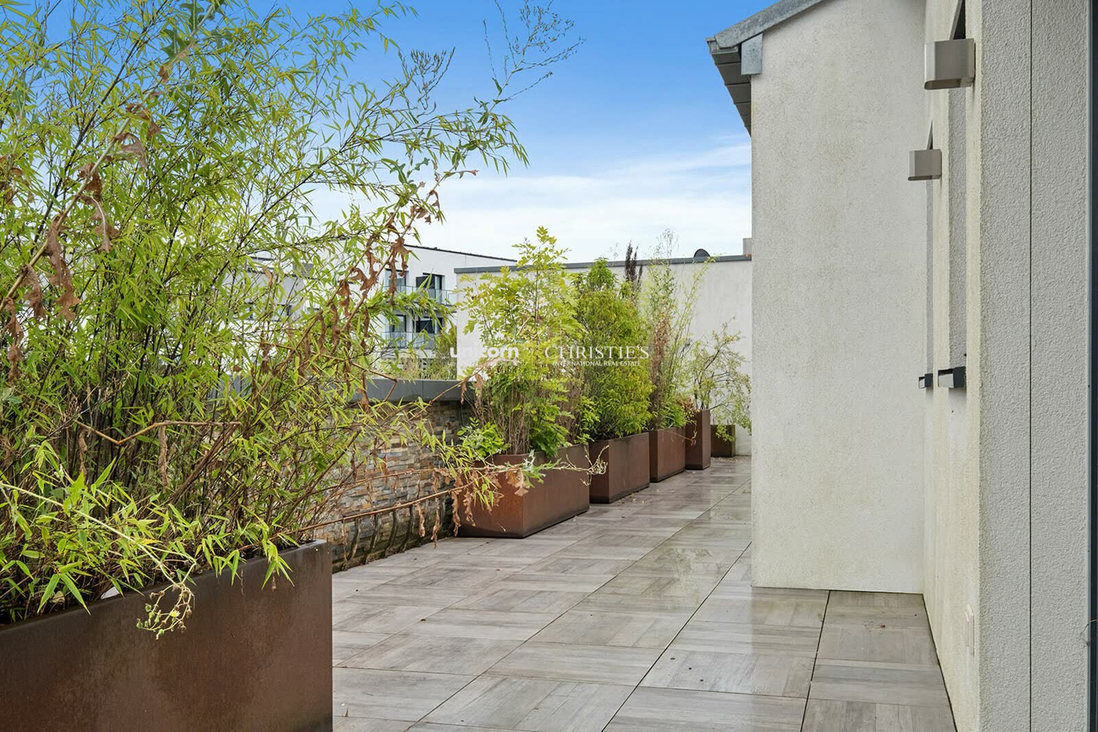 Penthouse for sale in Luxembourg-Merl - 411m² – 30/31