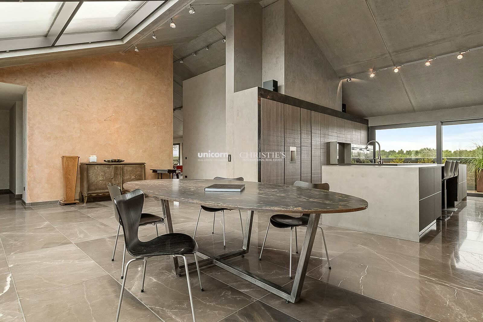 Penthouse for sale in Luxembourg-Merl - 411m² – 10/31