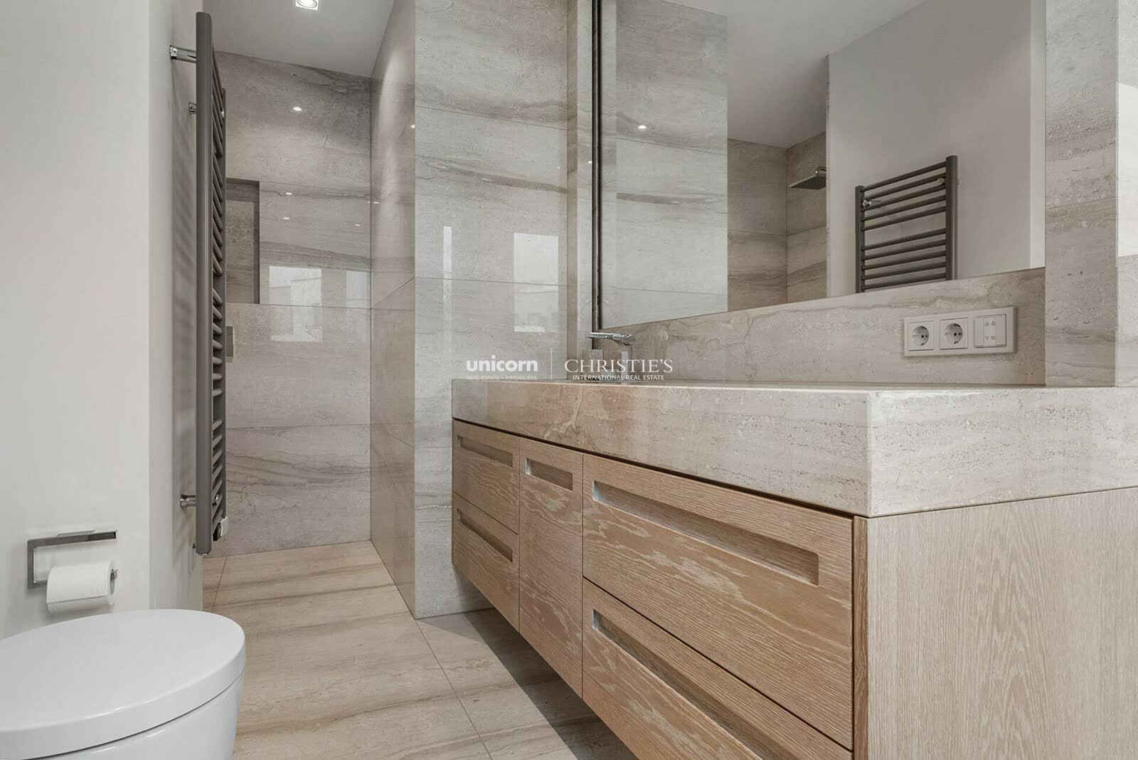 Penthouse for sale in Luxembourg-Merl - 411m² – 24/31