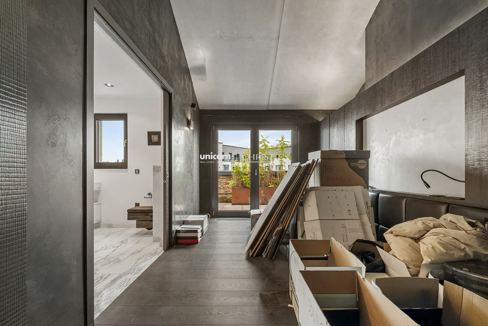 Penthouse for sale in Luxembourg-Merl - 411m² – 25/31