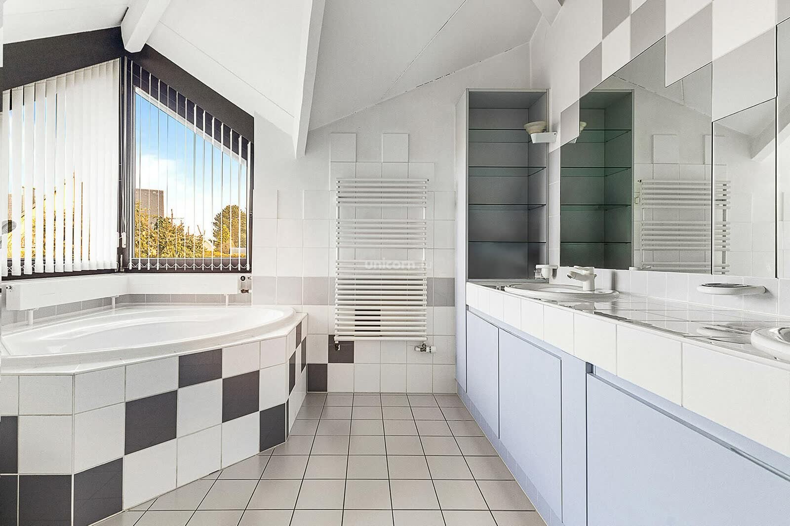 墅 for sale in Bridel - 204m² – 18/24