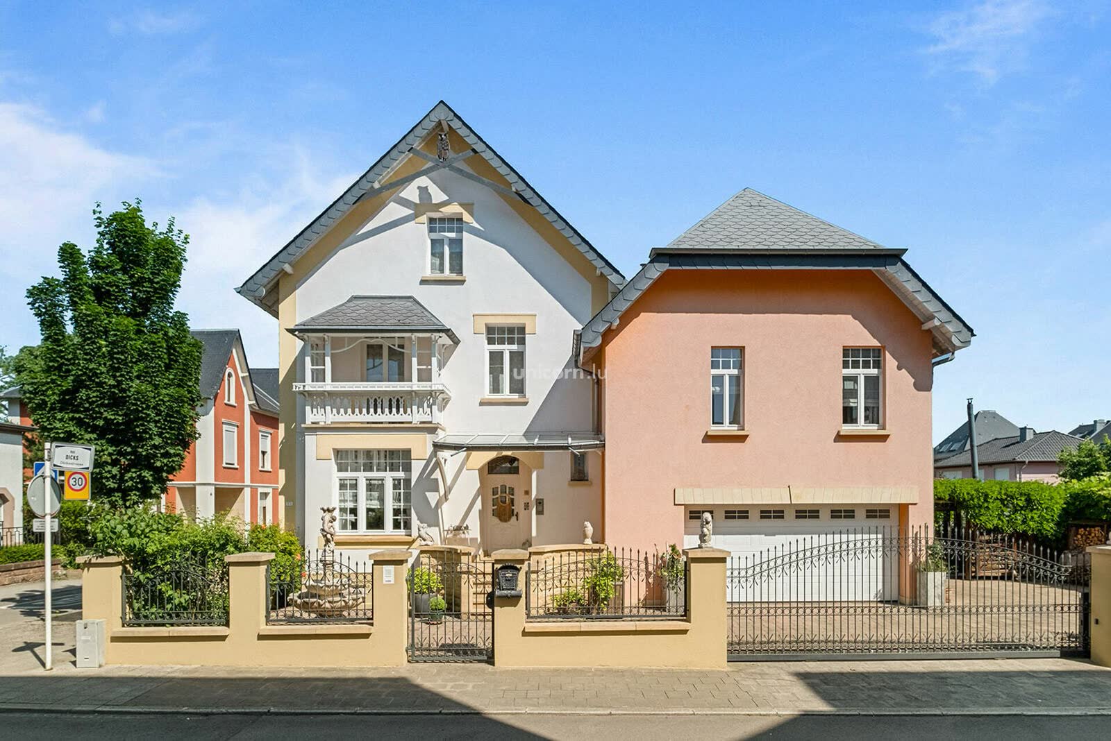 Maison en vente à Pétange - 234m²